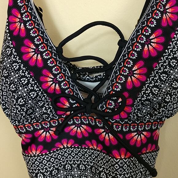 Kona Sol Lace-up Bodice One-piece Black & White Print Suit with Border sz Medium - Picture 3 of 8